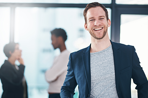 Aussendienstmitarbeiter_Beratung Double-YouMedia